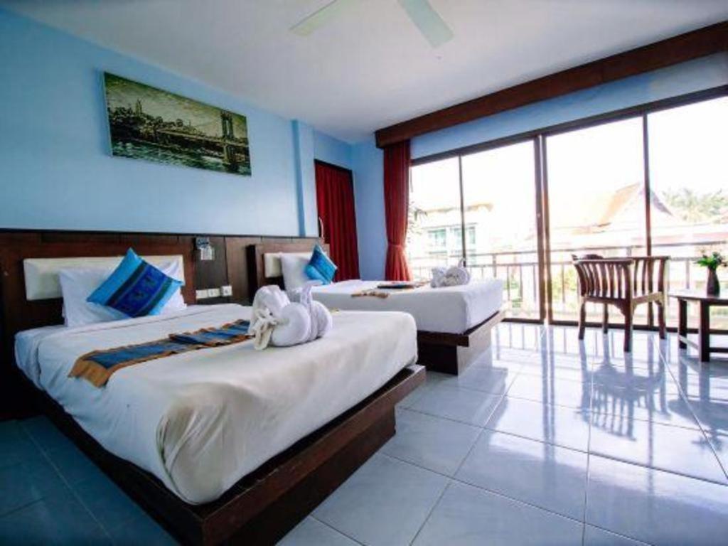 Oyo 343 Wanna Marine Hotel Patong Luaran gambar