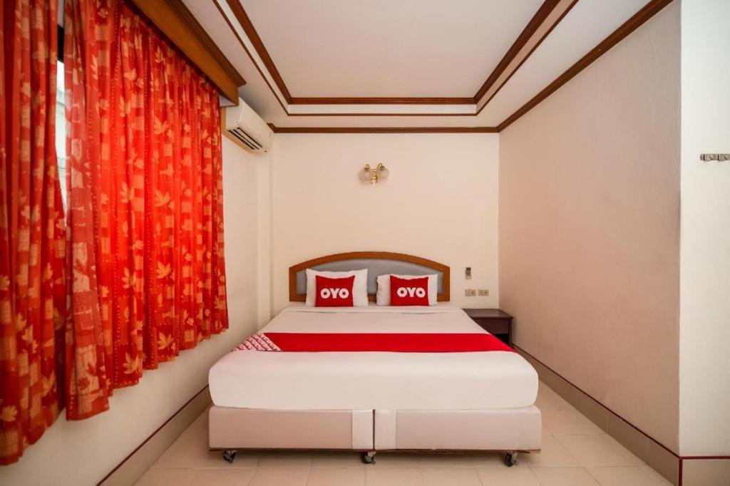 Oyo 343 Wanna Marine Hotel Patong Luaran gambar